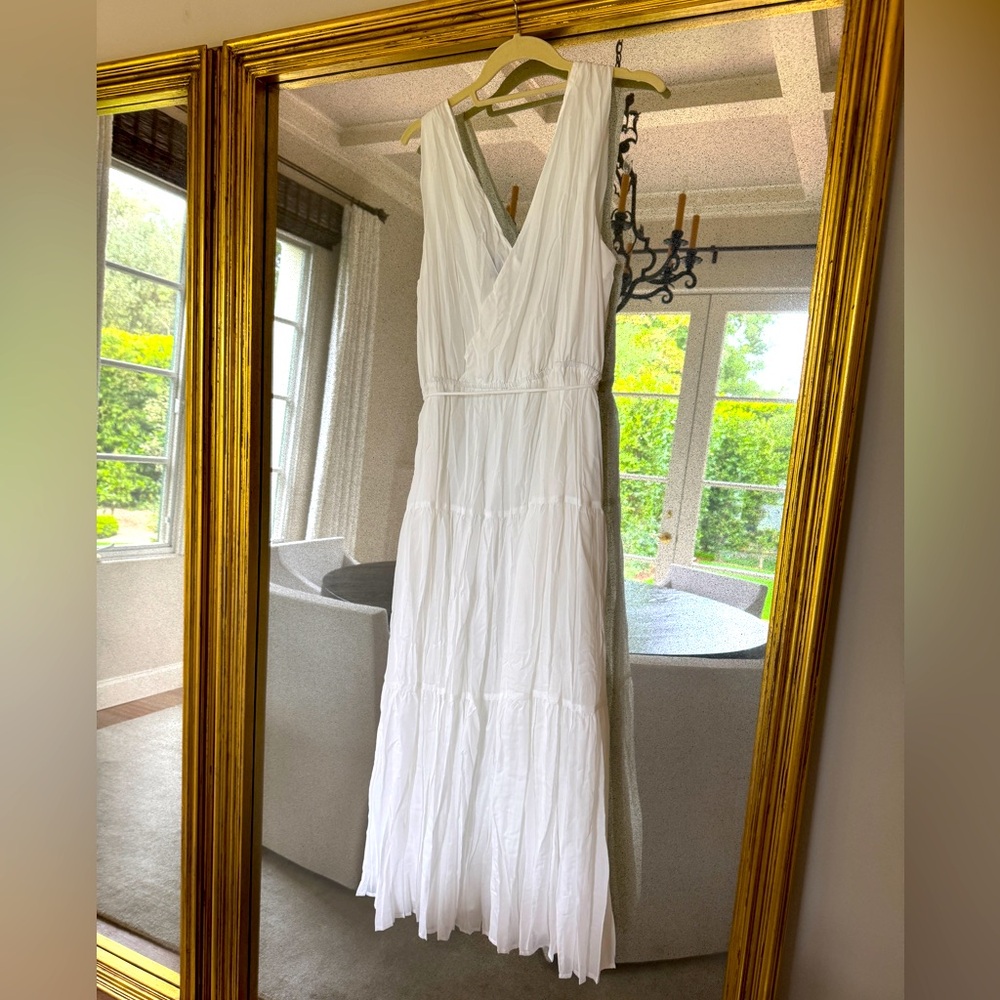 GAP White Pleated Tiered Maxi Dress